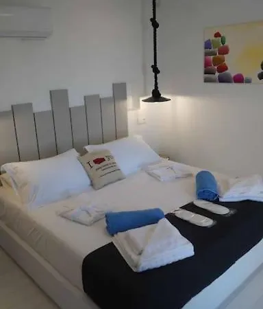 Smaris Collection Luxury Villas/cosmopolitan Villa,heated Pool Sissi