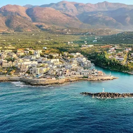 Smaris Collection Luxury Villas/cosmopolitan Villa,heated Pool Sissi
